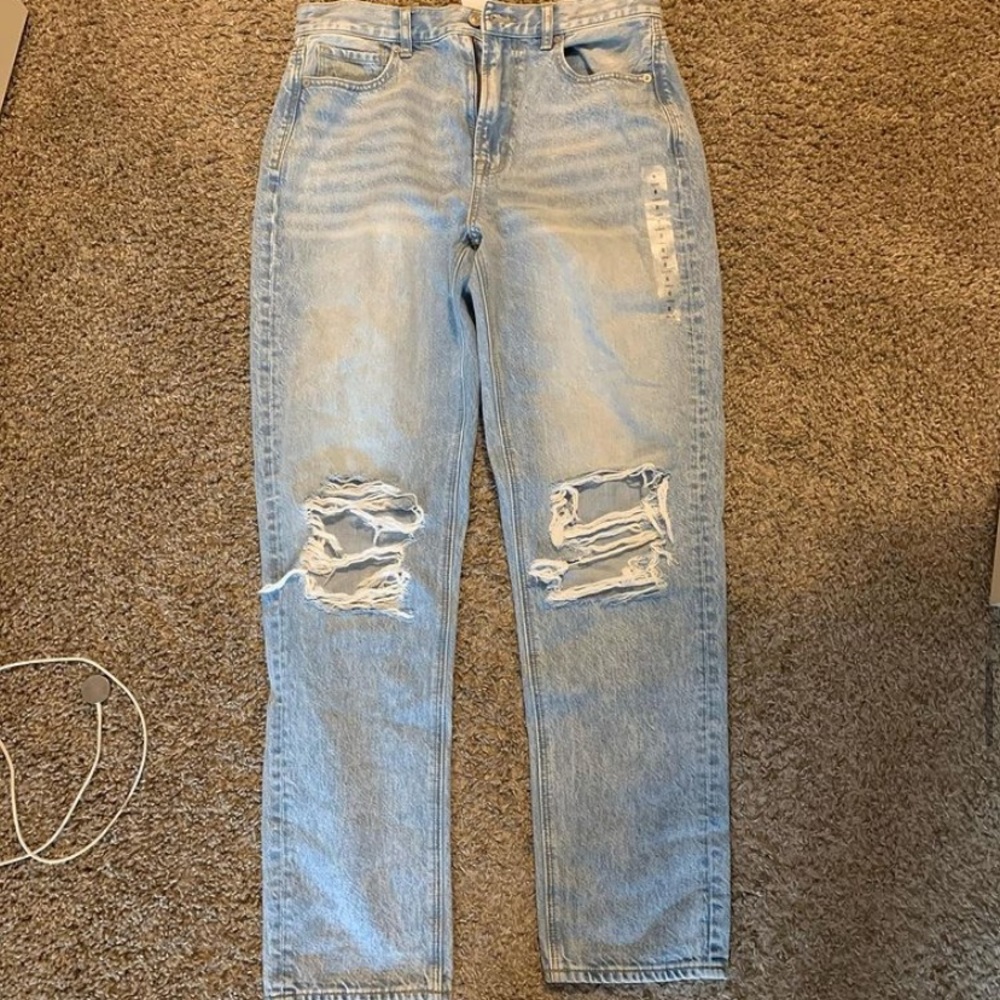 AE Mom jeans